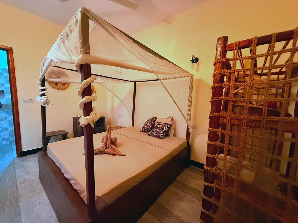 B&G — , Villa Peace And Color Nungwi Zanzibar
