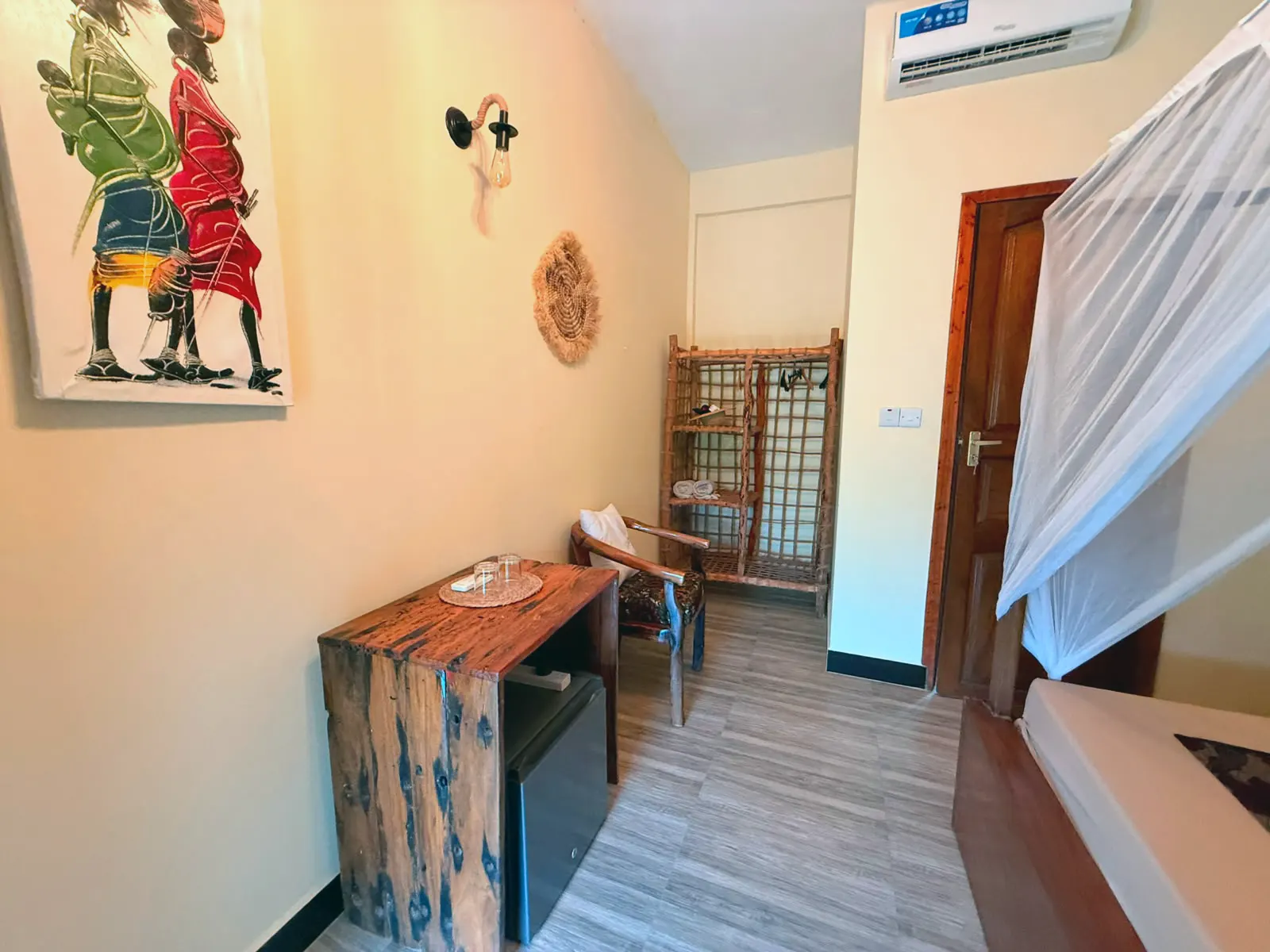 karibu —  Villa Peace And Color