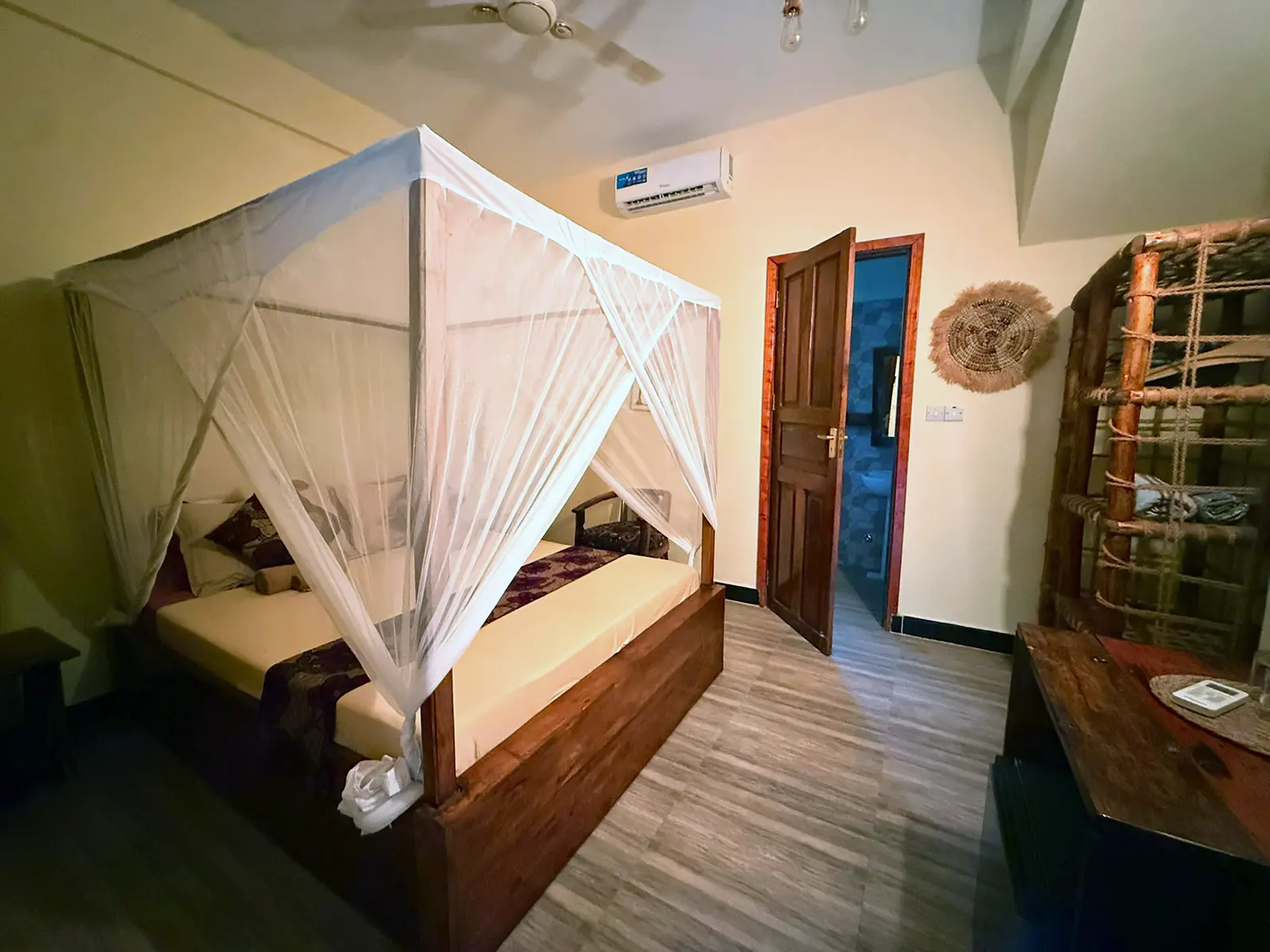 Pole Pole  — , Villa Peace And Color Nungwi Zanzibar